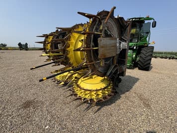 Main image John Deere 772